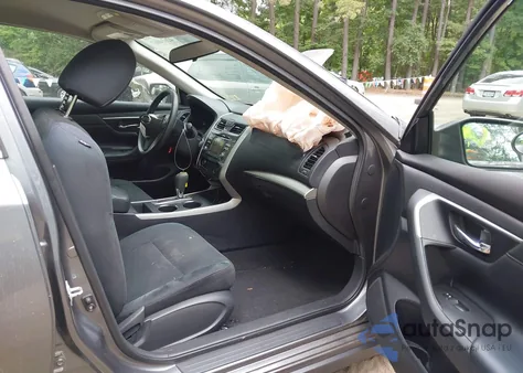 2015 Nissan Altima 2.5 S from USA, damaged, VIN 1N4AL3AP2FC409462